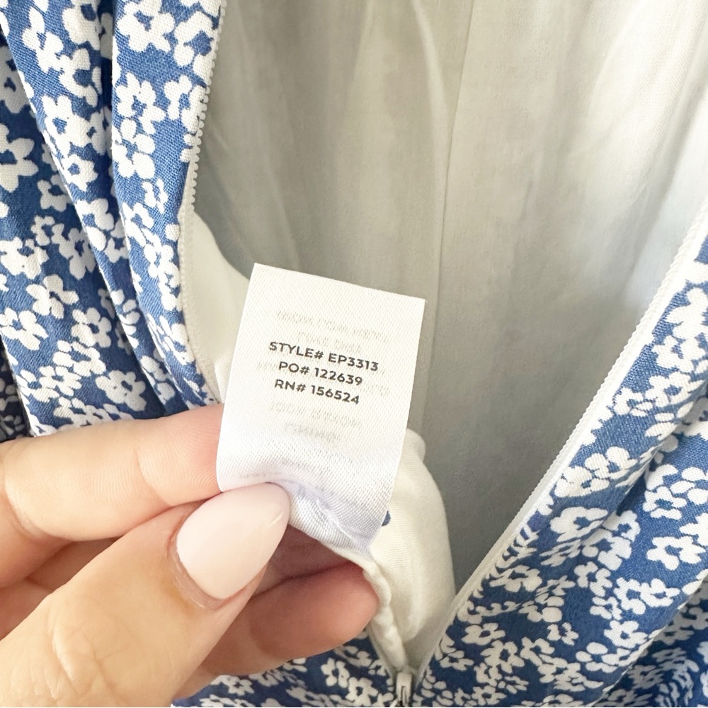 Lulu's Afternoon Out Blue Floral Print Long Sleeve Jumpsuit M NWT - Picture 14 of 14